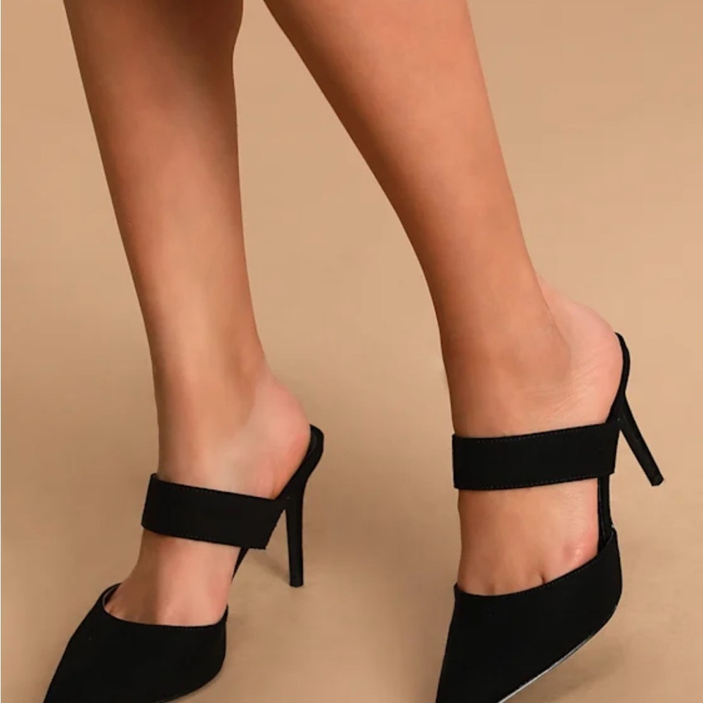Lulu's Chic Black “Faire” Pointed Toe Mules